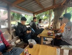 Polsek KKP Batam Melaksanakan Kegiatan Jumat Curhat Di Warung Depan Pelabuhan Rakyat Teluk Nipah Punggur