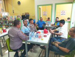 Polsek KKP Batam Melaksanakan Kegiatan Jumat Curhat Di Pelabuhan Domestik Telaga Punggur