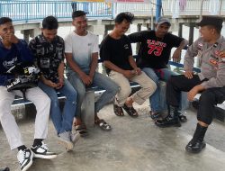 Menampung Keluhan Masyarakat, Polsek Kawasan Pelabuhan Gelar Giat Minggu Kasih di Pelabuhan Rakyat Tanjung Riau
