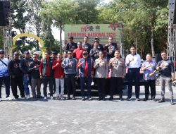 Wakili Kapolda Kepri, Kabidhumas Terima Plakat Sahabat Pers PWI 2026 Di Tanjungpinang