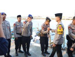 Kapolresta Tanjungpinang Kunker Sekaligus Safari Ramadan Di Mako Satpolairud Berikan Bansos 