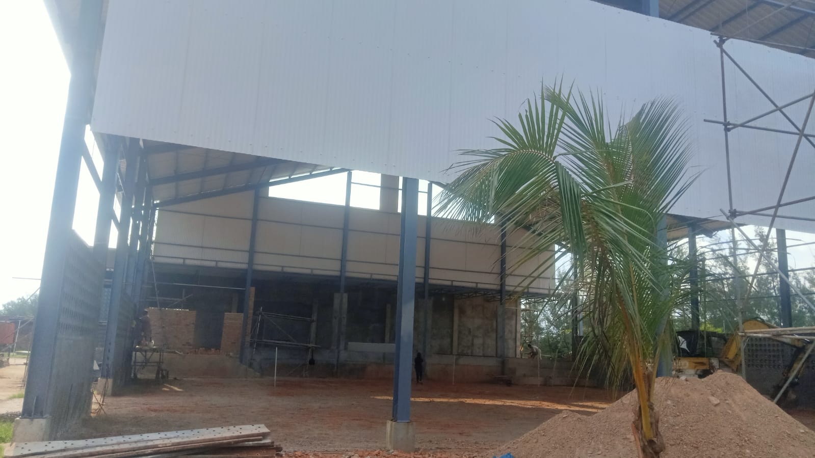 Bangunan GOR Lapangan Tenis Milik Juliet Tanpa Izin PBG Jalan Rimba Jaya kota Tanjungpinang